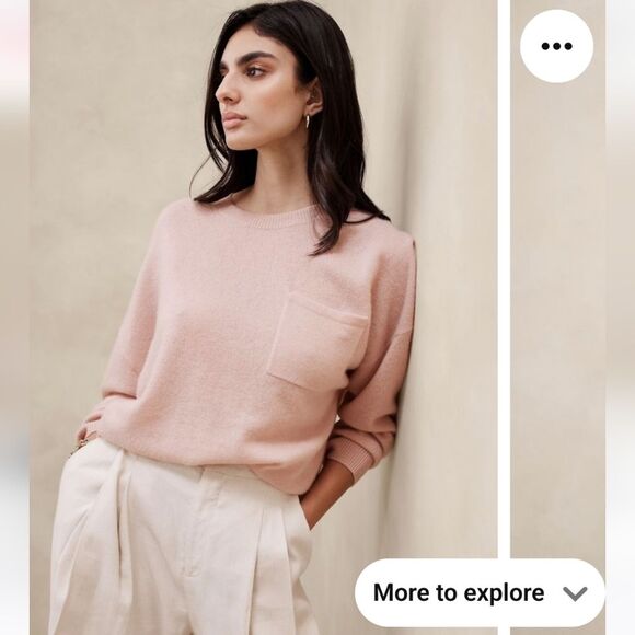 Banana Republic Blush Crew Neck Sweater - Picture 1 of 9